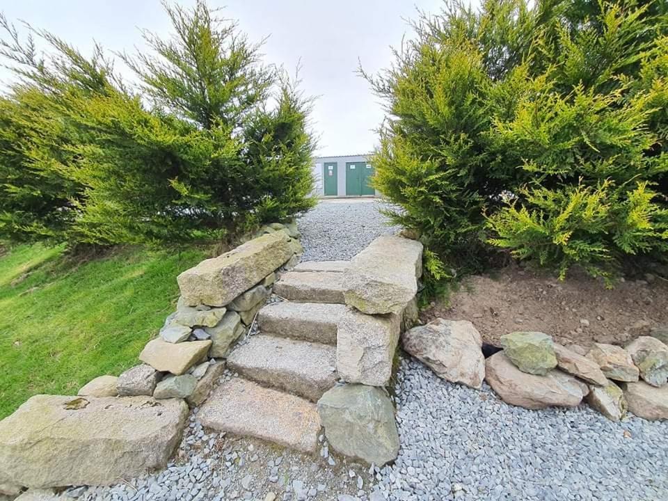 ホテル Gorse Hill Glamping ニューカッスル エクステリア 写真